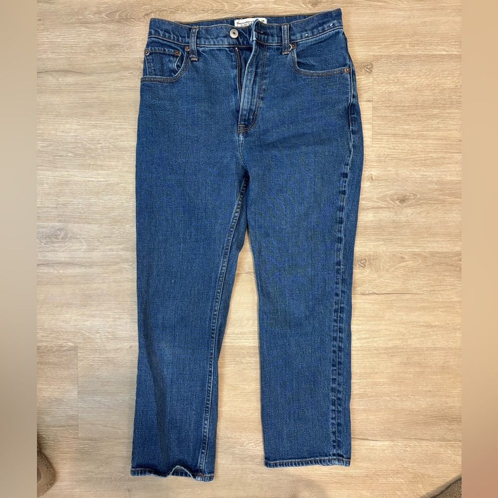 Abercrombie & Fitch ankle straight ultra high rise jeans - size 26 / 2 short